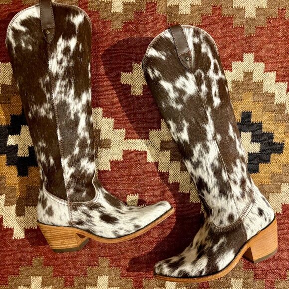 Cowhide Boots EXCELLENT CONDITION Size 7.5 - Picture 1 of 8